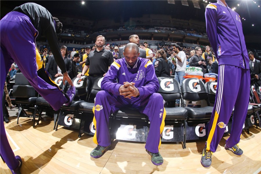 张外龙：向余望是中国足球未来的重要资源，我曾帮他重建信心（张外龙：向余望是国足未来的关键力量，我曾助他重拾信心）