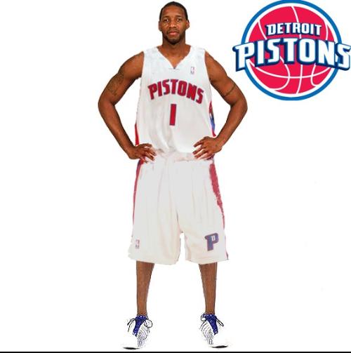 身高相差悬殊！亚历山大篮下护筐！正面血帽祖巴茨扣篮（无惧身高劣势！亚历山大篮下强硬护框，正面大帽祖巴茨暴扣）