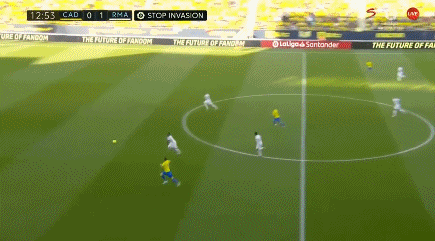 阿斯：贝蒂斯愿意为安东尼出2000万欧或租借，球员愿降薪回归（阿斯：贝蒂斯考虑以2000万欧买断或租借安东尼，球员愿降薪回归）