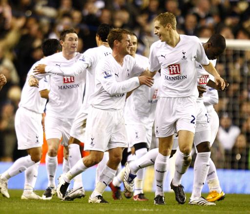 暂停关闭皮斯胡安球场，塞维利亚足球俱乐部坚决反对不公平处罚（皮斯胡安球场遭暂时关闭，塞维利亚俱乐部强烈反对不公正处罚）