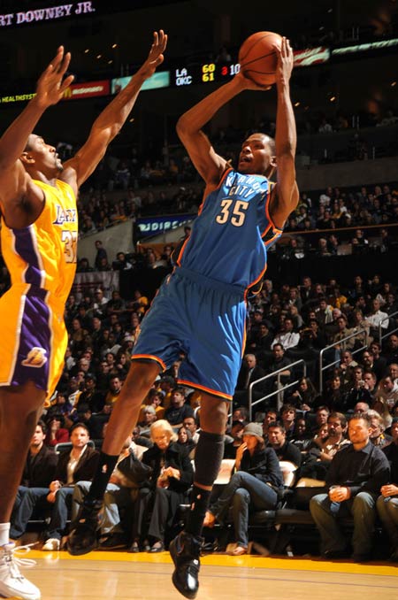 德转本赛季全球主场场均上座TOP25：多特拜仁前二，英博第19（德转盘点本季全球主场场均观众TOP25：多特、拜仁包揽前二，英博位列第19）