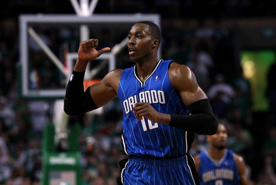 法尔克：赫内斯欣赏施洛特贝克，能否签下要看于帕的续约情况（法尔克：赫内斯青睐施洛特贝克，引进与否取决于于帕续约进展）