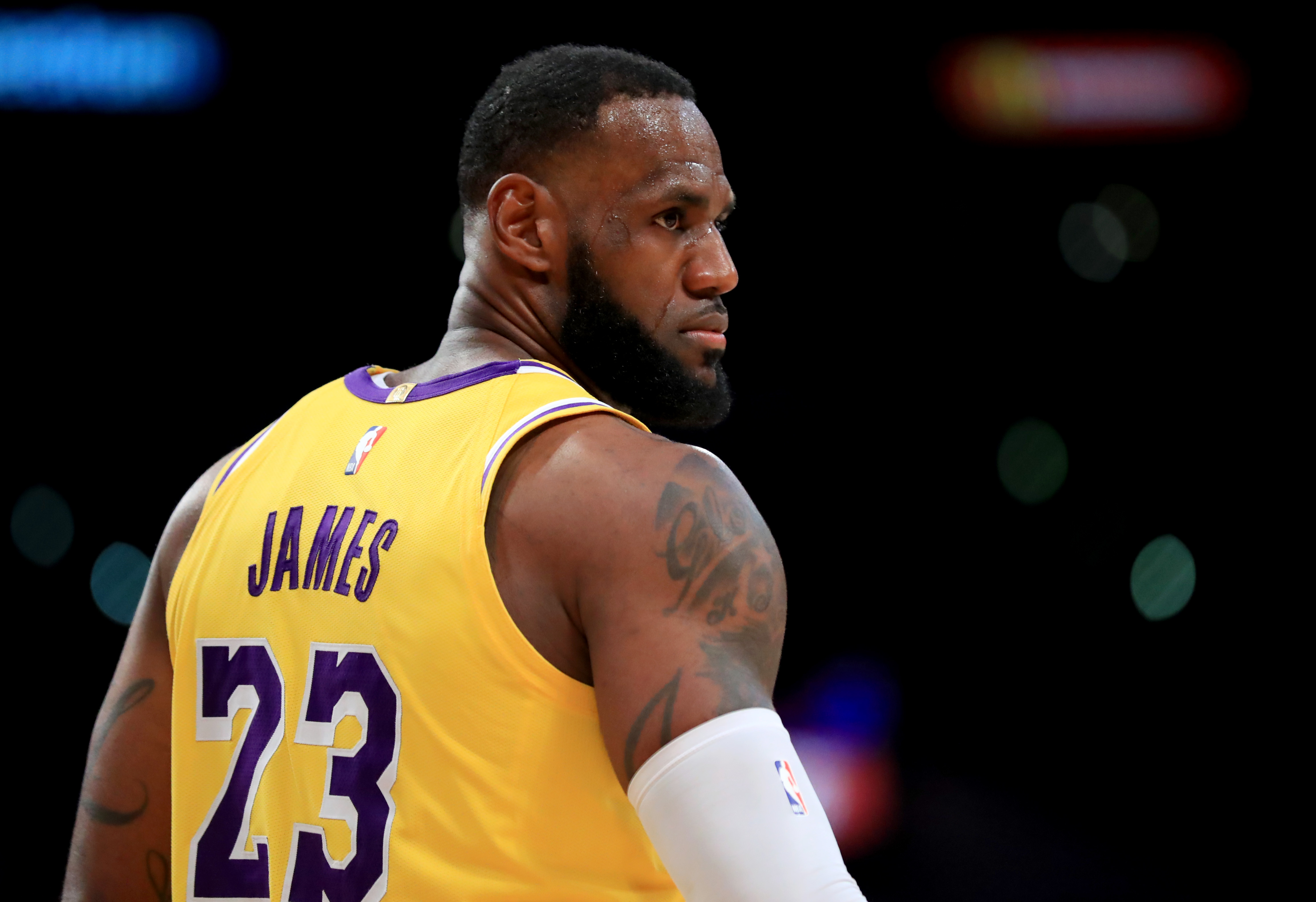 罗体：罗马为多夫比克标价至少3800万欧元，黄潜和纽卡有意他（罗马体育报：罗马对多夫比克标价不低于3800万欧，黄潜与纽卡有意引进）