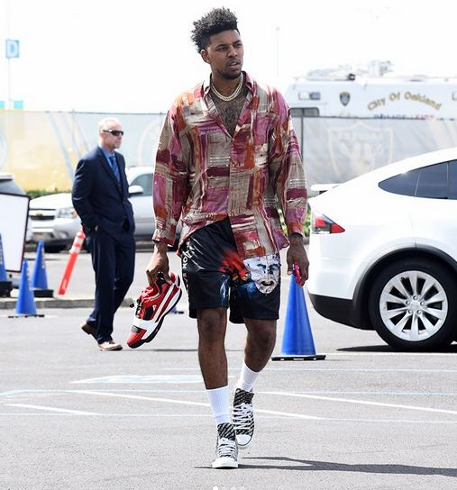 【菜鸟】哈珀遇冷8中0仅得1分 雷诺12分14板 特雷·约翰逊19分7板（哈珀低迷8投0中仅1分，雷诺12分14板，特雷-约翰逊19分7板）