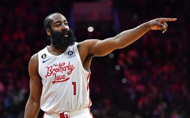 美国vs乌拉圭：蒂尔曼、赖特首发，维纳斯出战（美国对阵乌拉圭：蒂尔曼、赖特先发，维纳斯登场）