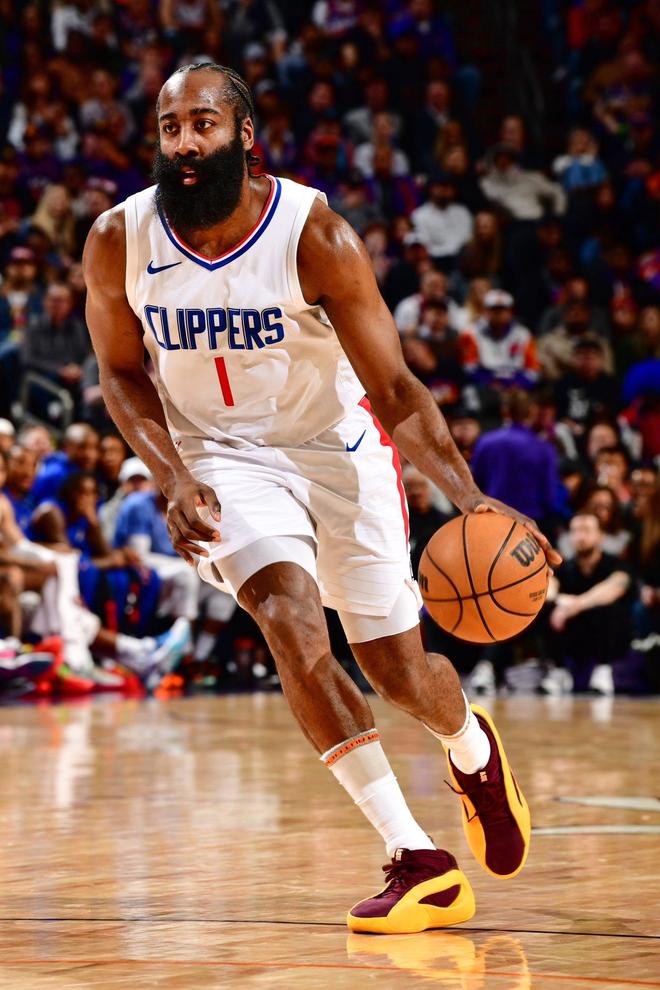 TA分析英格兰目前阵容：球队中轴线十分豪华，但替补深度不足（TA解读英格兰阵容：中轴线豪华，替补深度成短板）