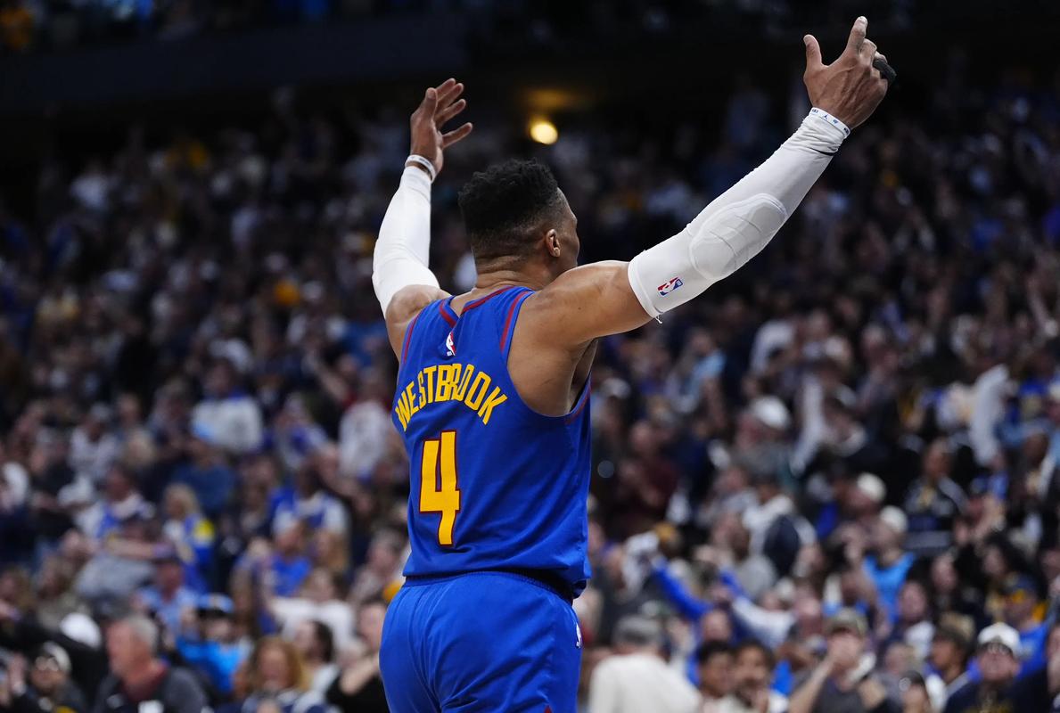 懂球帝2025年10月MVP候选出炉：凯哈姆入围，加布、门德斯在列（懂球帝公布2025年10月MVP候选名单：凯哈姆入选，加布、门德斯上榜）