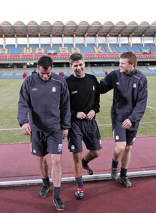 世体：法兰克福球迷在诺坎普制造骚乱，巴萨要求经济赔偿（世体：法兰克福球迷在诺坎普引发骚乱，巴萨拟索赔）