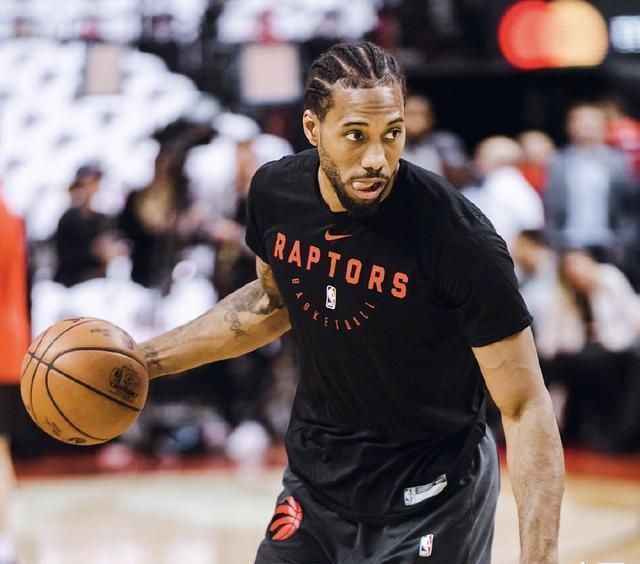 英超第10轮比赛，桑德兰主场1-1战平埃弗顿。（英超第10轮，桑德兰主场与埃弗顿1-1握手言和）