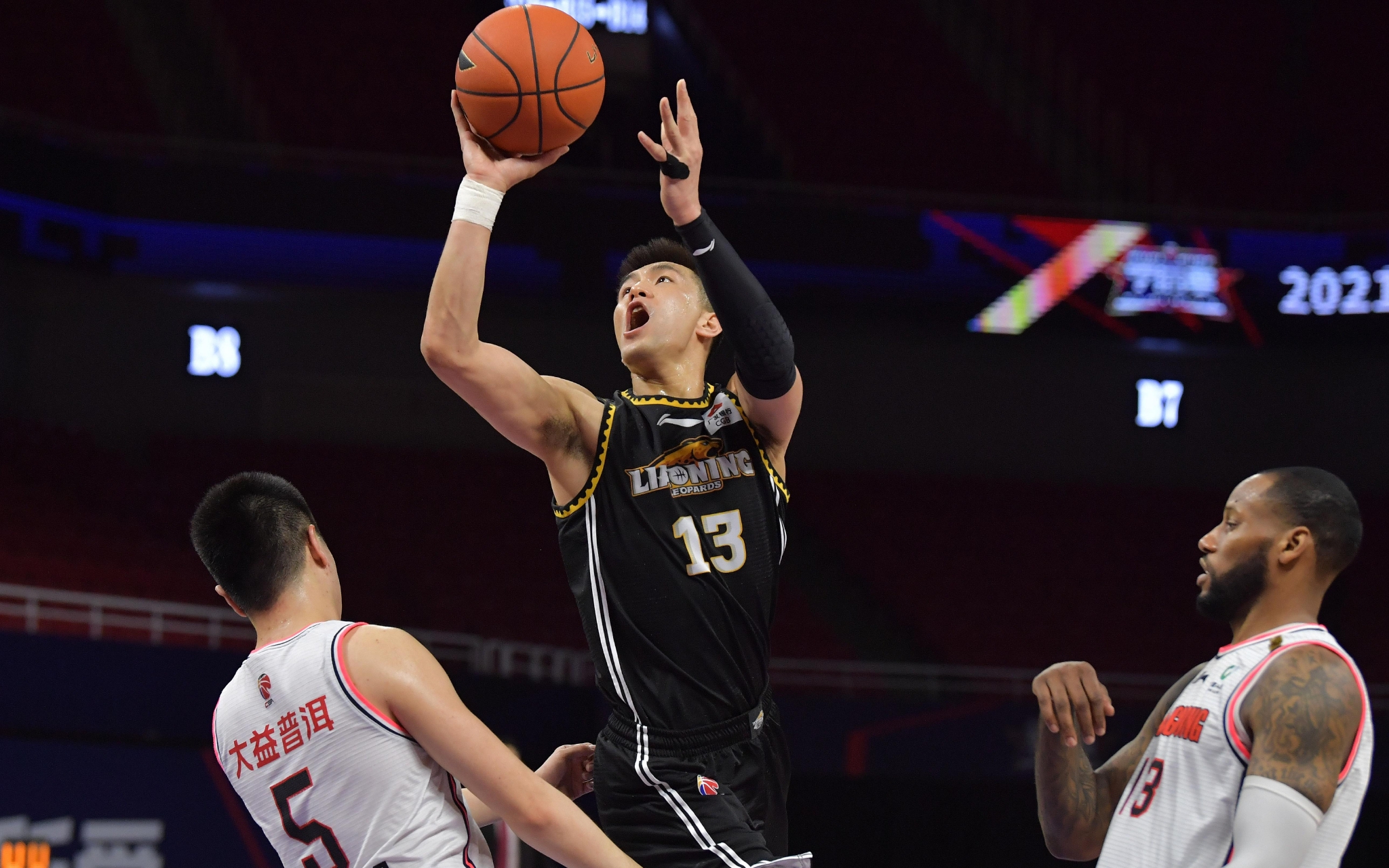 意媒：加斯佩里尼曾邀德罗西住他在热那亚的家，德罗西婉拒了（意媒：加斯佩里尼邀德罗西住热那亚住所，后者已婉拒）