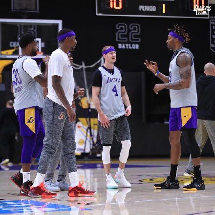 NBA每日最佳：里夫斯44分11助攻，八村塁&VJ纷纷献绝杀（NBA今日最佳：里夫斯轰下44分11助攻，八村塁与VJ相继献上绝杀）