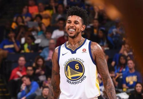 葡媒：C罗明夏世界杯后将与乔治娜在马德拉岛举办婚礼（葡媒称C罗计划于明夏世界杯结束后在马德拉岛与乔治娜举行婚礼）