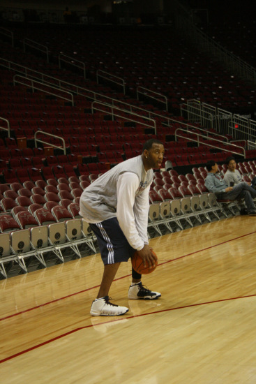 赛后情书：巴萨防守千疮百孔能否防住中超？曼城哈登大胜多特（赛后札记：巴萨防线千疮百孔，能扛住中超球队冲击吗？哈兰德率曼城大胜多特）