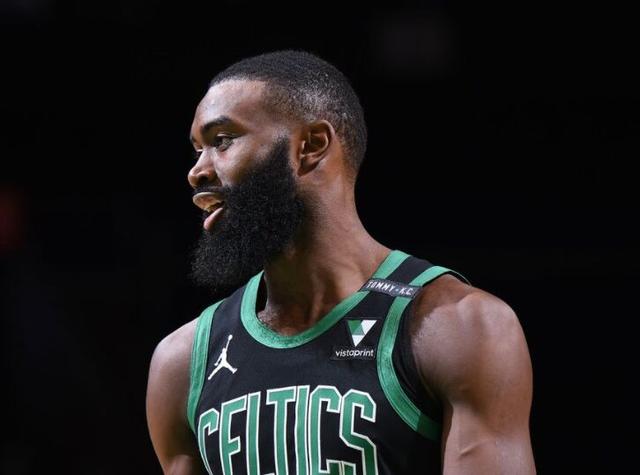 安东尼说如果尼克斯选了库里，他本可以赢得一座总冠军（安东尼：若尼克斯选中库里，他本可拿到一冠）