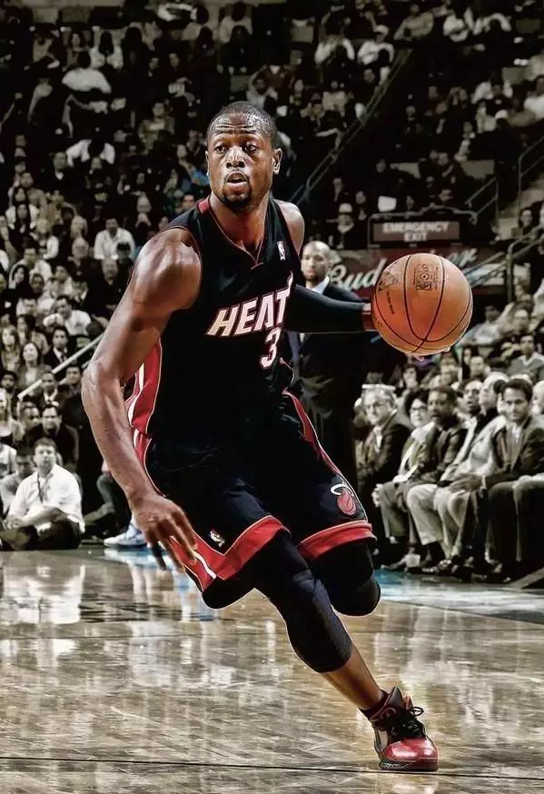 场边教练的表情太真实（场边教练的表情太到位）