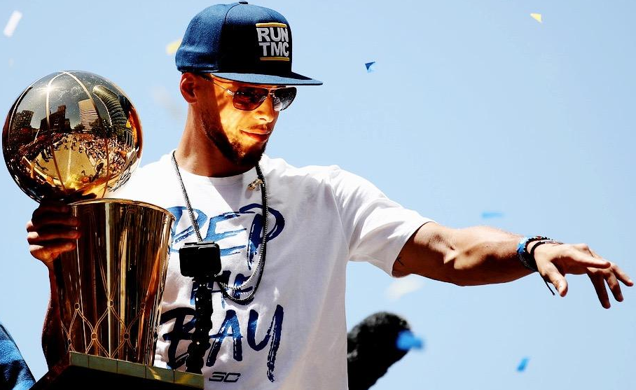 发生了什么？不敌纽卡后，瓜迪奥拉疑似和场边摄影师发生冲突（负于纽卡后，瓜迪奥拉疑与场边摄影师起争执，究竟怎么回事？）